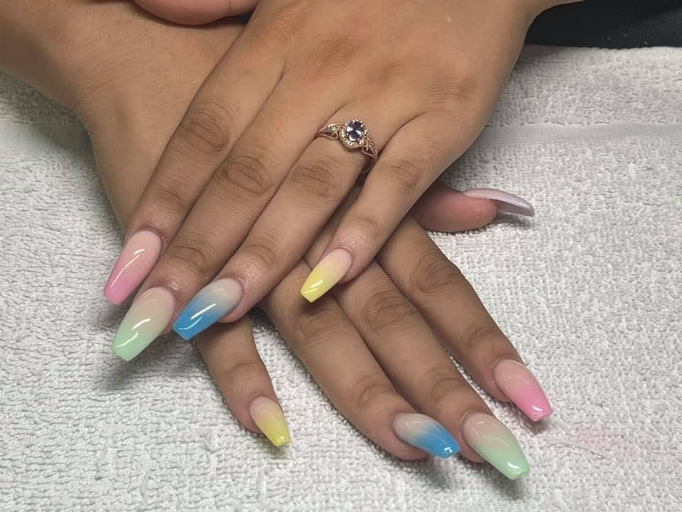 Pastel rainbow ombré coffin nails